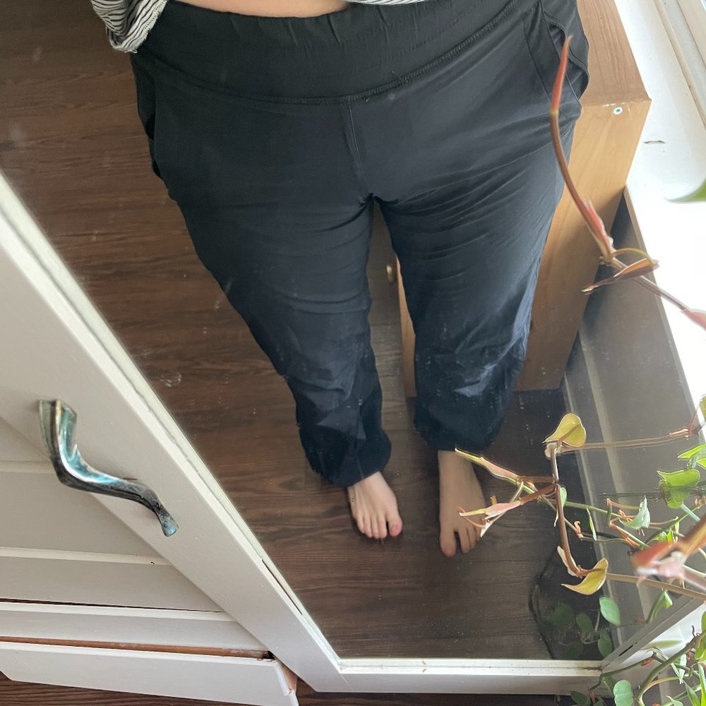 Lululemon water-repellant pant
